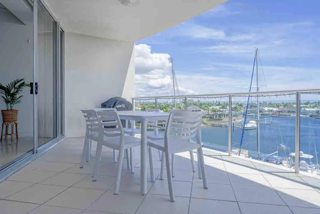 Appartamento Waterfront Elegance With Pool & Jetty Access Buddina