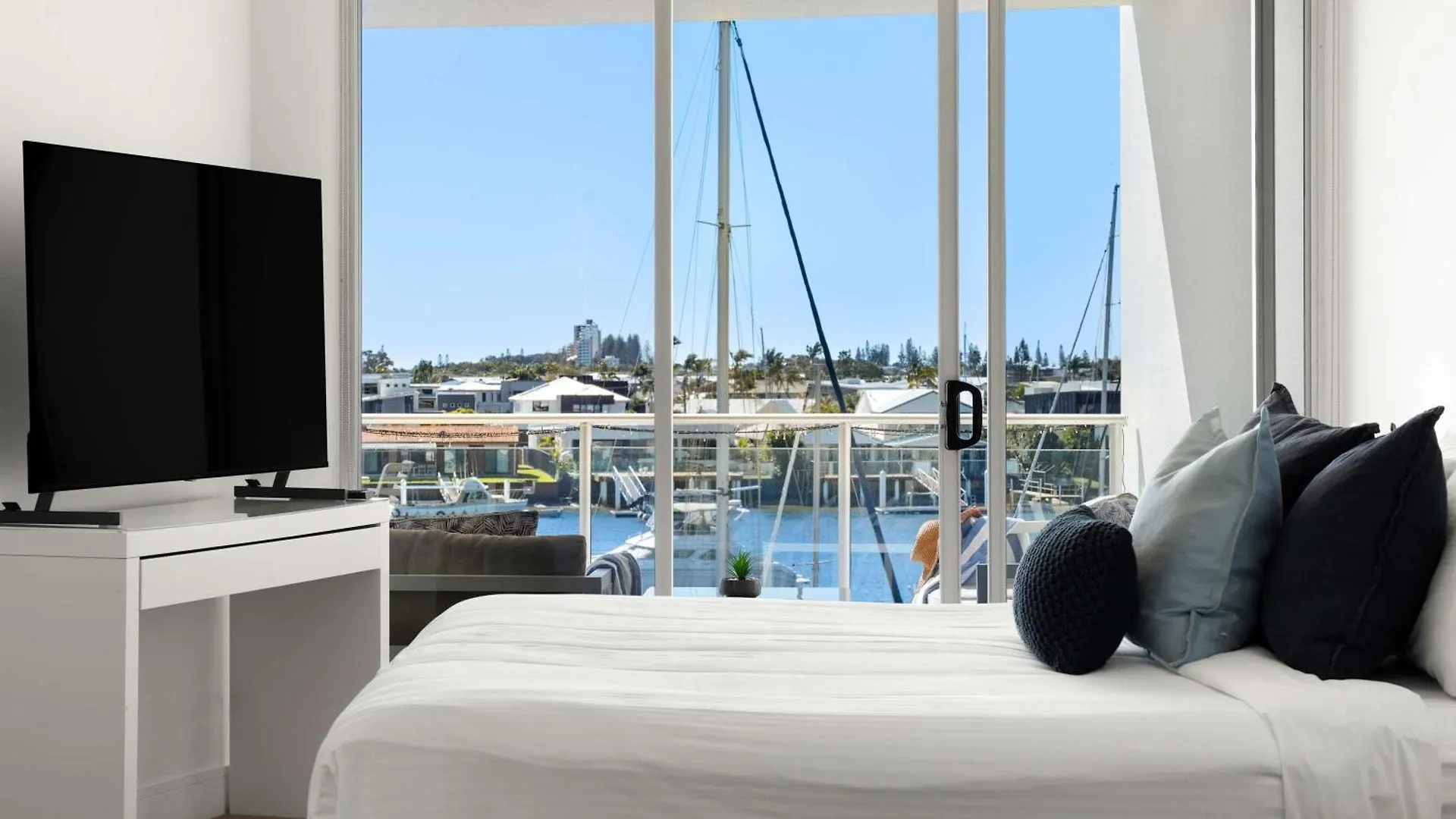Appartamento Waterfront Elegance With Pool & Jetty Access Buddina
