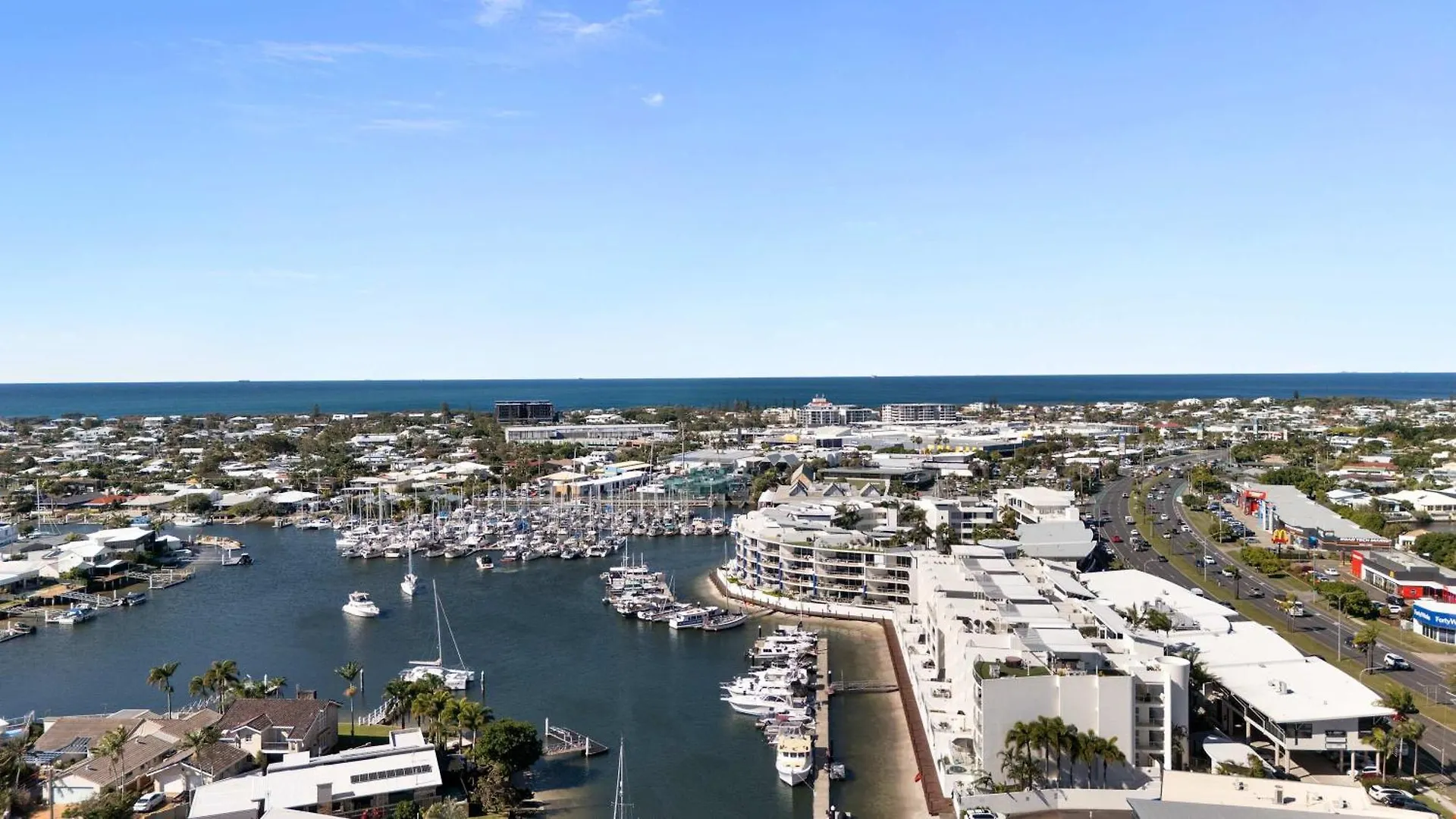 Appartamento Waterfront Elegance With Pool & Jetty Access Buddina
